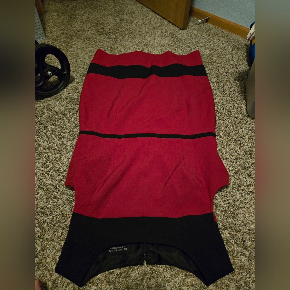Black label size 16 red and black dress
